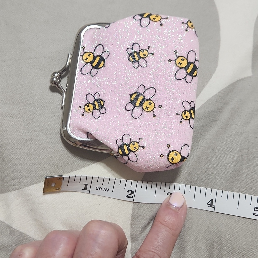 Cute Bee Glittery Purse - Picture 4 of 4